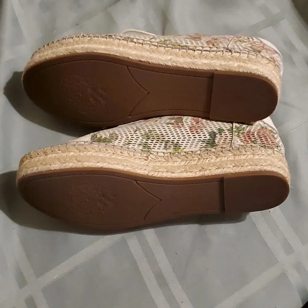Vince Camuto woman Joellan Sneakers shoe ivory leather 81/2M  39 use